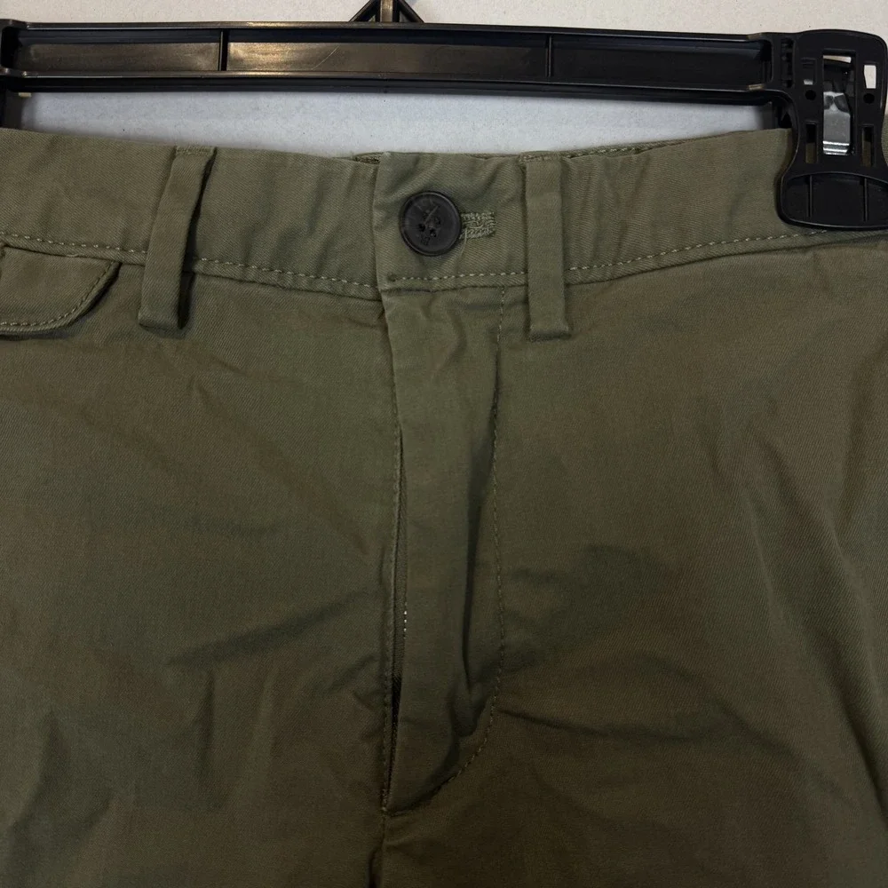 Banana Republic Shorts Mens 29 Green Flat Front 9 Inseam Chino‎ Stretch Casual